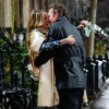 Carrie i Aidan całują się w drugim sezonie And Just Like That