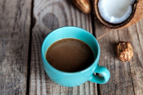 Bulletproof coffee, czyli kawa kuloodporna z olejem kokosowym