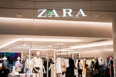 Właściciel Zara przekazał 10 000 maseczek do walki z koronawirusem oraz przeznacza część fabryk na szycie odzieży i produktów sanitarnych