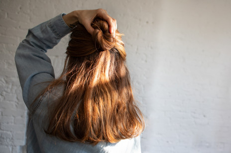 Krople żołądkowe na włosy – jak je stosować na porost włosów?