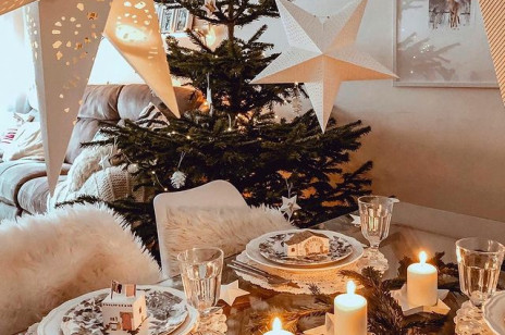 Jak przygotować stół na święta Bożego Narodzenia? Kilka praktycznych wskazówek [ŚWIĘTA 2021]