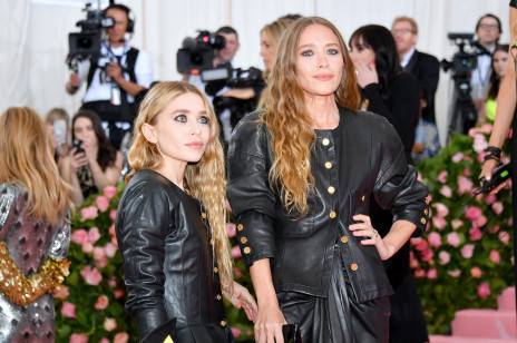 5 najlepszych  stylizacji Mary-Kate i Ashley Olsen