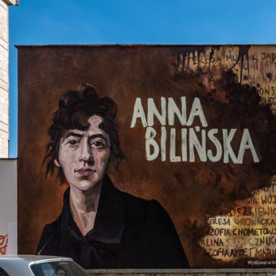 Mural z Anną Bilińską na Smolnej