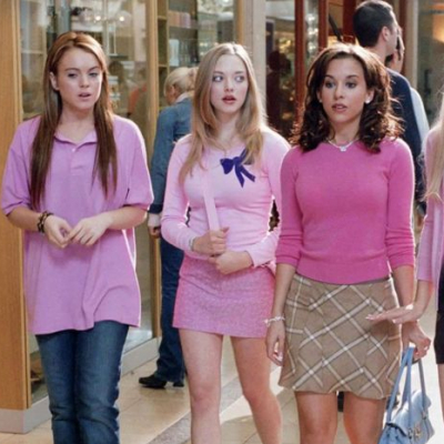 "Mean Girls" powróciły! Lindsay Lohan, Rachel McAdams,  Lacey Chabert i Amanda Seyfried odtworzyły kultową scenę z filmu