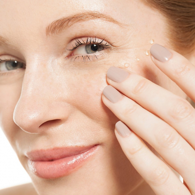 Co musisz wiedzieć o pielęgnacji skóry wokół oczu? Odpowiadamy na 5 najczęściej zadawanych pytań