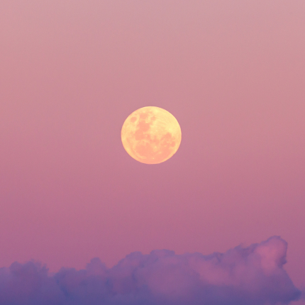 Pełnia Księżyca w Raku zakończy rok 2020. Co oznacza to emocjonalne zjawisko i jak współpracować z jego energią?