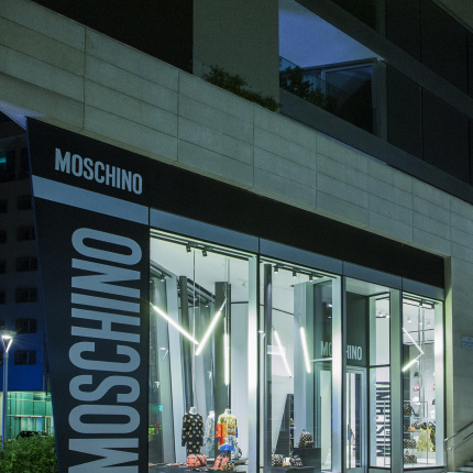 Nowy butik Moschino w Mediolanie