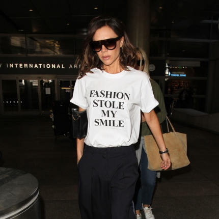 #InsightINSTA: Victoria Beckham i jej t-shirt "Fashion Stole My Smile"