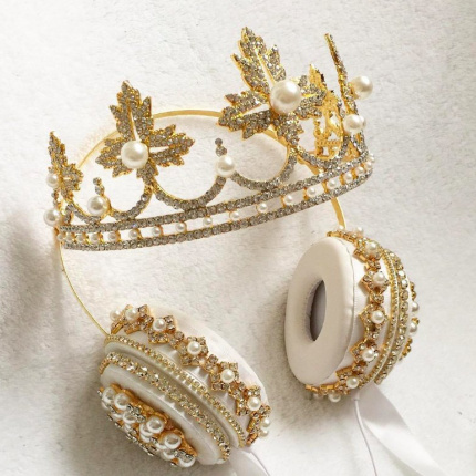Stworzono słuchawki w kształcie korony dla współczesnych księżniczek