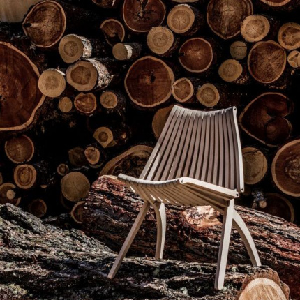 Krzesło Lotos, projekt: Romuald Ferens, mat. prasowe Politura