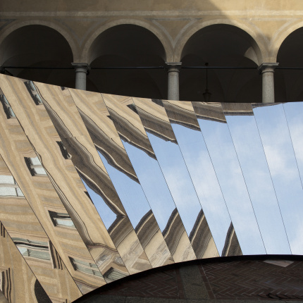 Otwarta na niebo -instalacja Open Sky w Mediolanie