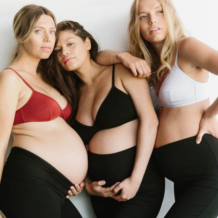 Kobiety w ciąży i po porodzie reklamują bieliznę STORQ