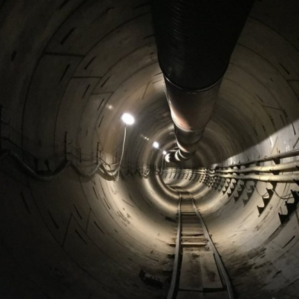 Tunel wybudowany przez Boring Company pod Los Angeles