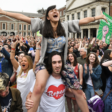 Aborcja w Irlandii będzie legalna - parlament przyjął ustawę
