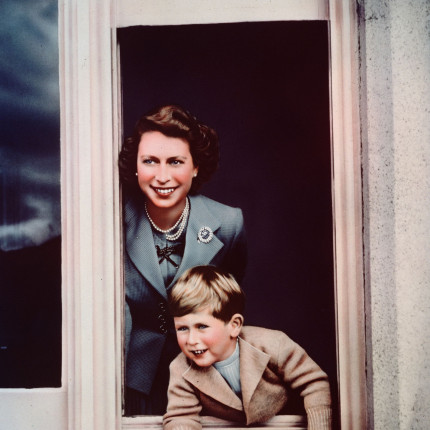 Książe Karol i Królowa Elżbieta w Zamku Balmoral
