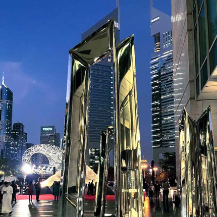 Urban Crystals Oskara Zięty w Dubaju