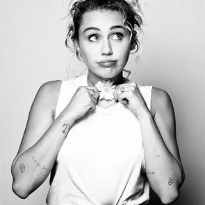 Tatuaże gwiazd: Miley Cyrus