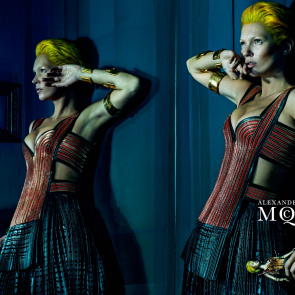 Kate Moss w kampanii Alexander McQueen