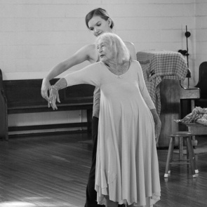 103-letnia tancerka nadal wykonuje swój zawód