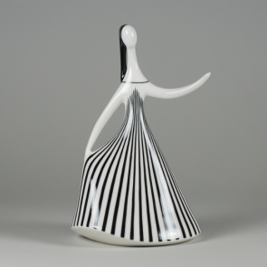 Figurka "Pierwszy bal", projekt Eryka Trzewik-Drost, obecnie produkowana przez AS Ćmielów