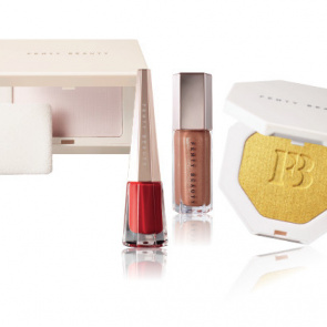 18x zestaw kosmetyków Fenty by Rihanna rozświetlacz, błyszczyk, szminka, uniwersalny puder, wartość zestawu: 550 zł