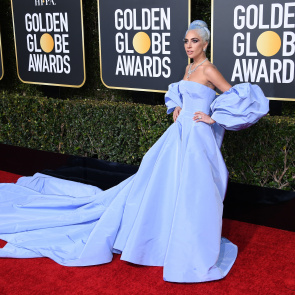 Złote Globy 2019: Lady Gaga w sukni Valentino