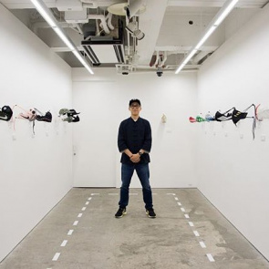 Zhijun Wang i jego maseczki