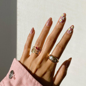 Te paznokcie to teraz największy trend Instagrama. Jesteśmy pewne, że nosiłaś je już w dzieciństwie