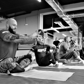 Trening jogi dla mężczyzn w ramach projektu „Joga dla JEGO zdrowia”