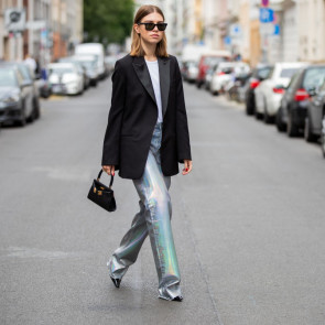 Srebrne spodnie jak z Zara: inspiracje, moda uliczna