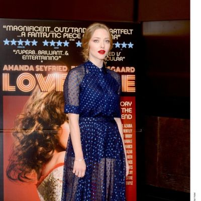 Amanda Seyfried promuje film "Lovelace" - zobacz stylizacje