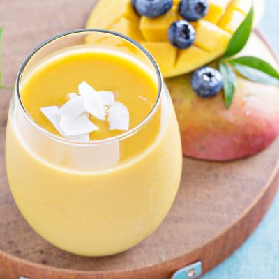 Śniadanie fit: wegańskie mango lassi