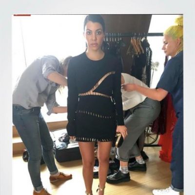 Kourtney Kardashian w sukience La Manii