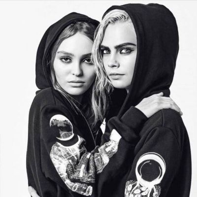 Cara Delevingne i Lily-Rose Depp w kampanii Chanel jesień-zima 2017/2018