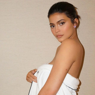 Kylie Jenner zmieniła nazwę swojej marki kosmetycznej? O co chodzi z Kris Cosmetics