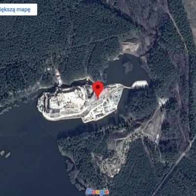 Zamek w Puszczy Noteckiej - zdjęcie z satelity Google Maps