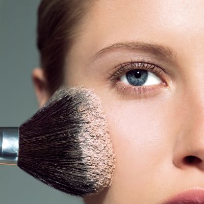 Jak czyścić pędzle i gąbki do makijażu