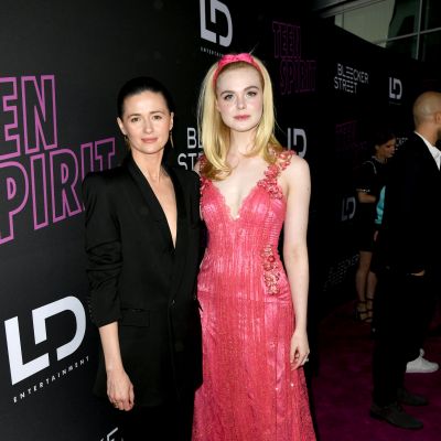 Agnieszka Grochowska i Elle Fanning na premierze filmu "Teen Spirit".