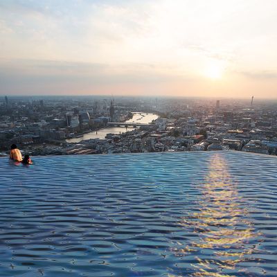 Przezroczysty basen na dachu londyńskiego wieżowca