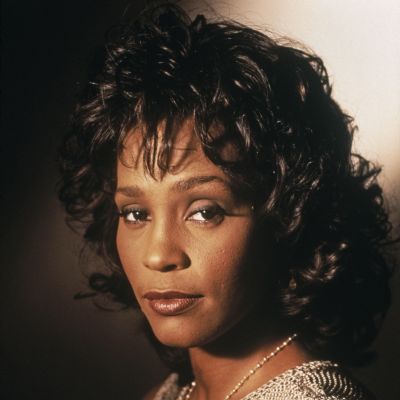 Whitney Houston, czyli moc potężnego głosu - historia piosenkarki