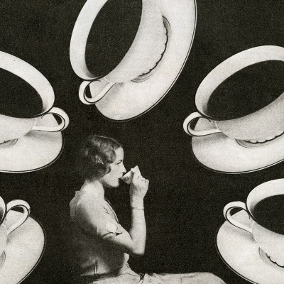 Wróżenie z fusów – jak wróżyć z fusów z kawy i herbaty? Sposoby i symbole