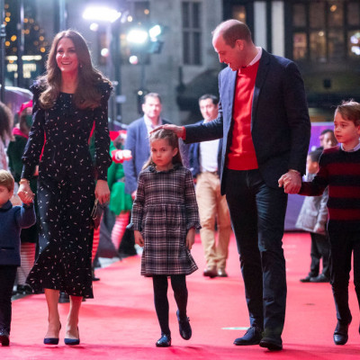Kate Middleton i książę William pokazali swoją kartkę świąteczną. Głównym bohaterem zdjęcia jest mały książęLouis. To najlepsze, co zobaczycie dziś w internecie