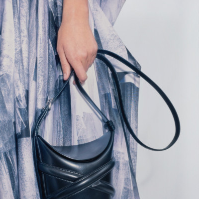 Torebka Alexander McQueen: Curve Bag