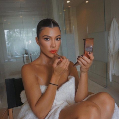 Manicure Kourtney Kardashian