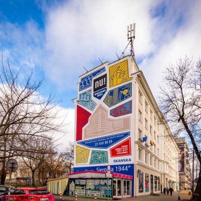 mural z kultowymi miejscami warszawskiej Woli