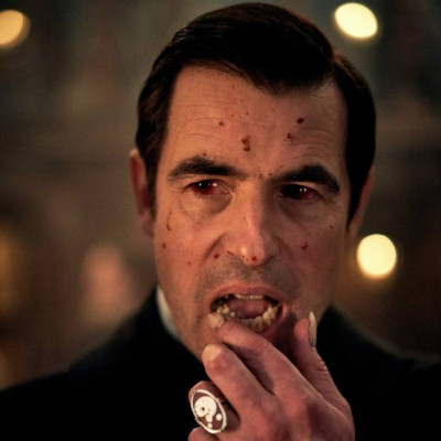 „Dracula”: Netflix i BBC pochwaliły się pierwszą zapowiedzią serialu. Będzie mrocznie