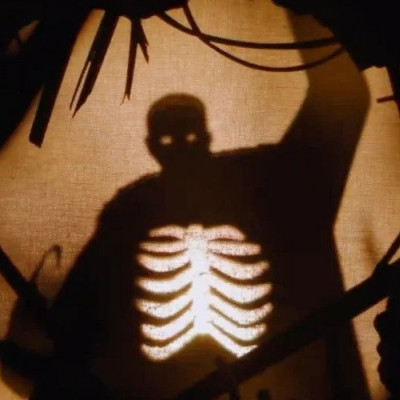 „Candyman” – zwiastun nowej wersji słynnego horroru. To będzie najstraszniejszy film roku?