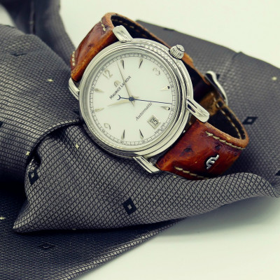 Jak prawidłowo dobrać zegarek do ubioru? Poradnik ELLE MAN
