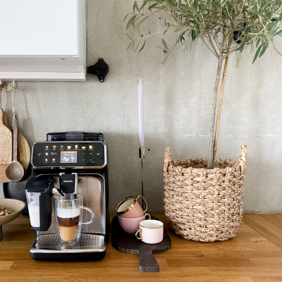 Jak urządzić Coffee Corner w swojej kuchni? O porady zapytałyśmy kreatorkę wnętrz [WYWIAD]