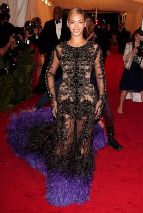 Beyoncé w sukni Givenchy na Met Gala 2012!, fot. East News
